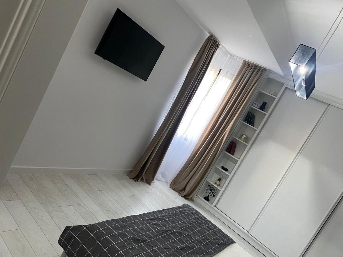 Ultracentral Apartament Calea Victoriei Bukarest Kültér fotó